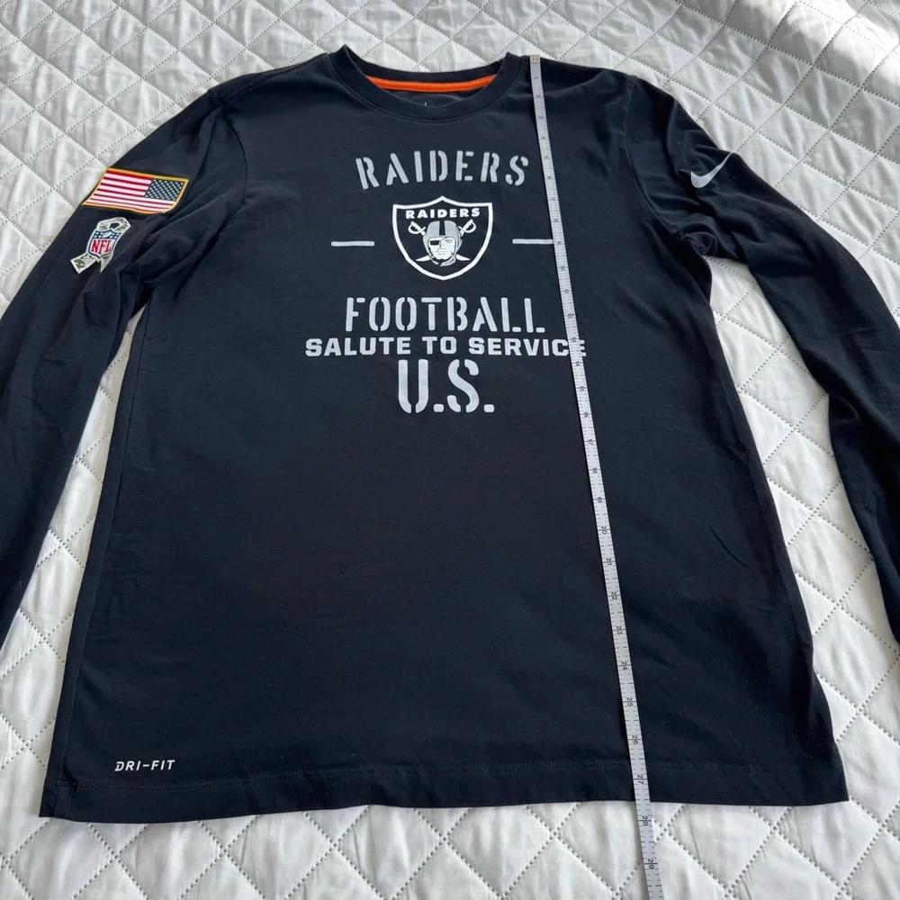 Nike NFL Las Vegas Raiders Salute to Service Dri-FIT Long Sleeve Shirt Medium